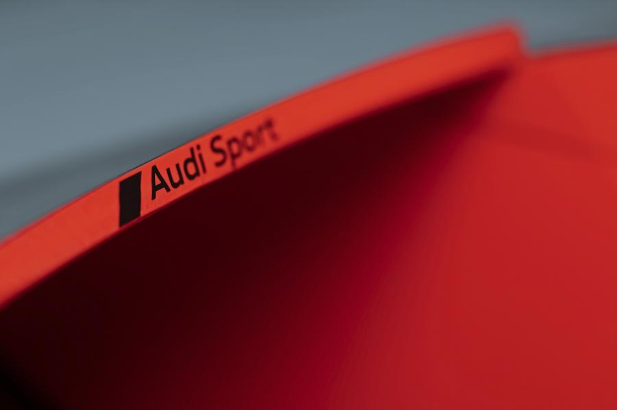 Детали экстерьера Audi R8 LMS 2019 года  (фото 29 из 57)